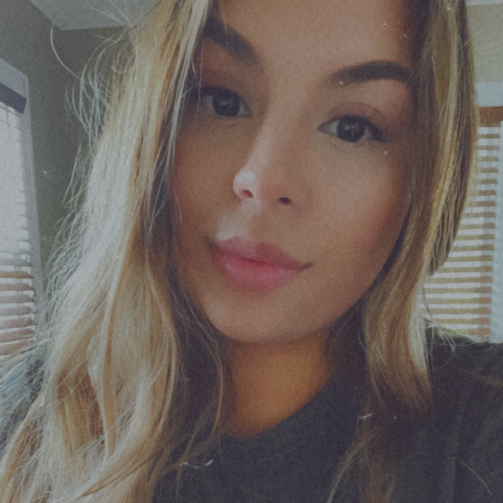 Meet your Posher, Abigail